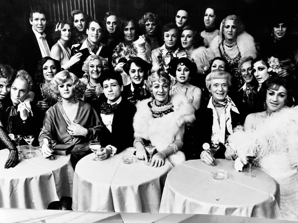 Dave Lynn - Victor Victoria (right hand side)