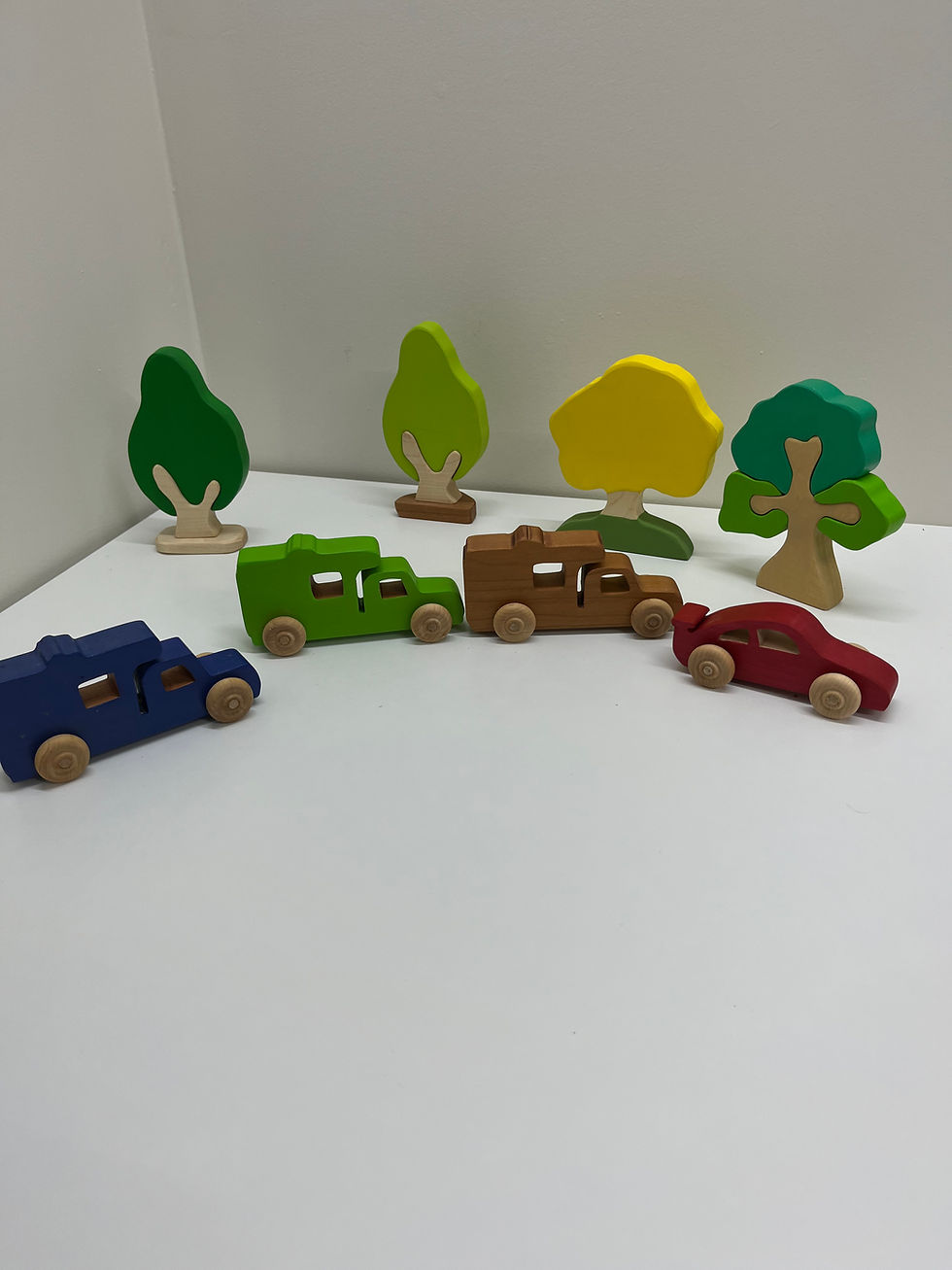 Thumbnail: Small cars or trucks 