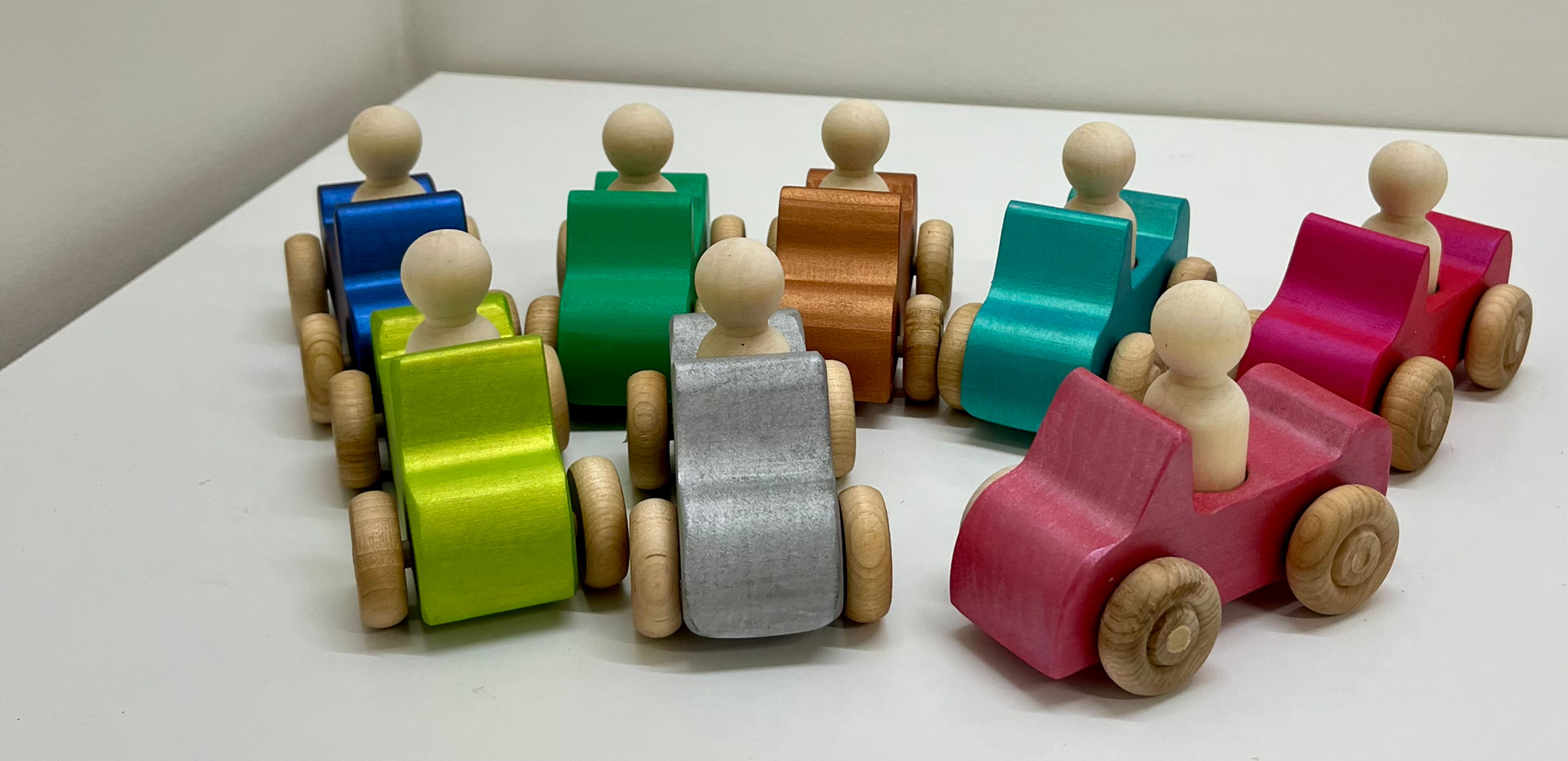 Small peg people car