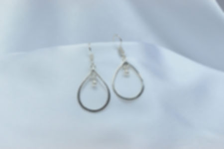 Solid Elegance Drops
