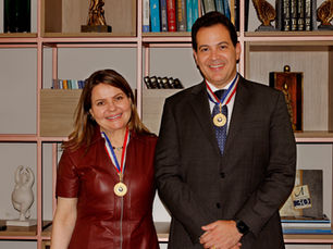 Amatra5 entrega Comenda Fátima Stern à desembargadora Eloína Barbosa Machado e ao juiz Leonardo Jorge