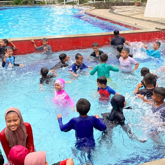 Kolam Renang Citra Alam