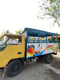 Mobil antar jemput Citra Alam