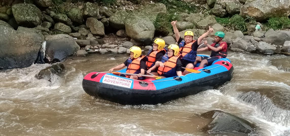 Team building dan Leadership