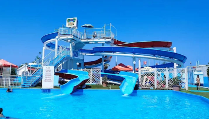 bEACH VILLAGE RICCIONE_edited.jpg