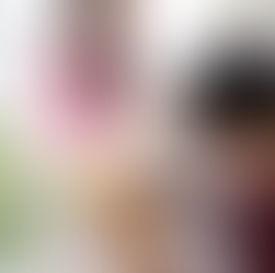 A splash of colour to brighten the final days before Christmas 🎄✨