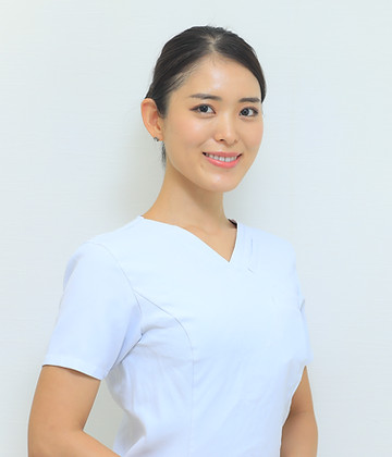 歯科医師 内田ひとみ