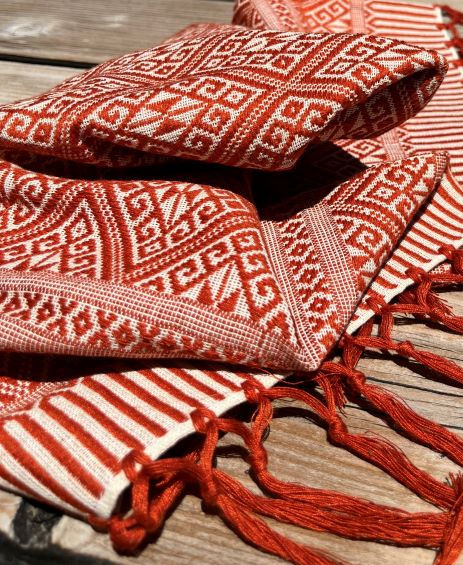Thumbnail: TOTT 019 Red and White Weaving