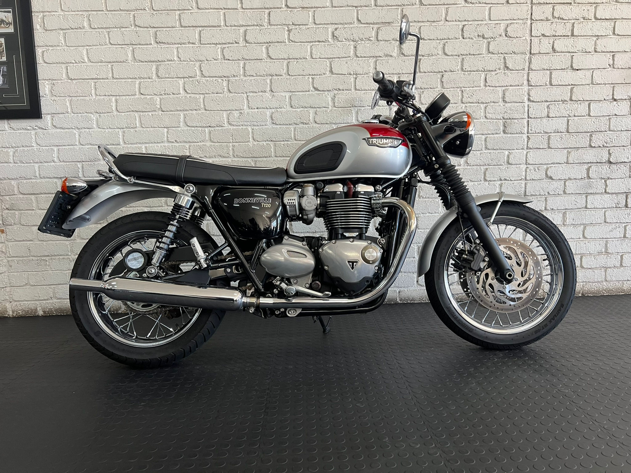 2016 Triumph Bonneville for sale South Africa at Smith's Motorcycles