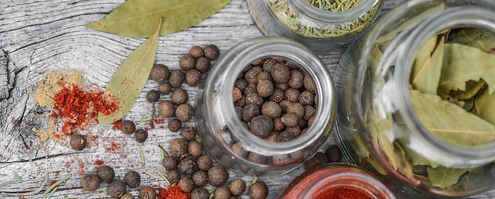 Aderezos y Especies.jpg