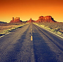 Road to Monument Valley