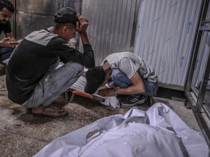 İsrail askerleri yardım bekleyen sivillere ateş açarak 34 kişiyi öldürdü