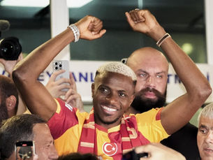 Victor Osimhen, Galatasaray'dan Napoli'ye Transfer Oldu