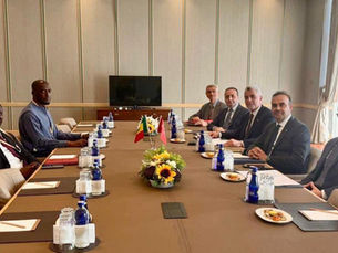 Kacır ve Bolat, Senegal Sanayi ve Ticaret Bakanı Diop ile Görüştü