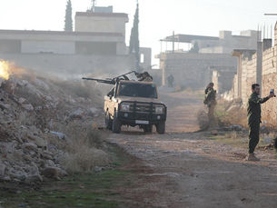 Suriyeli muhalifler Halep kent merkezinde