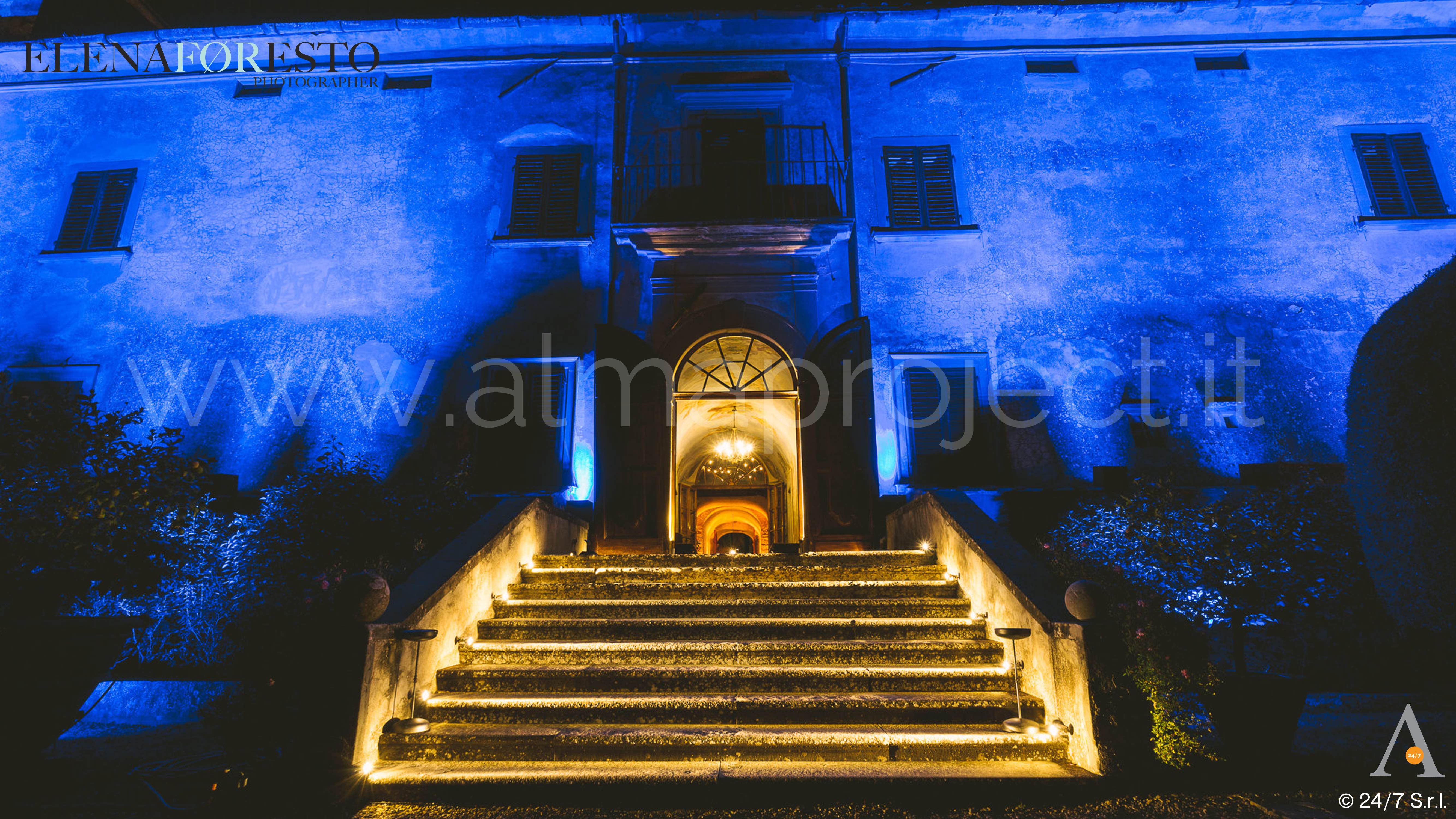 ALMA PROJECT _ Villa Medicea di Lilliano - Brilliant 170329 - Facade blue lighitng - Stairs Courtesy