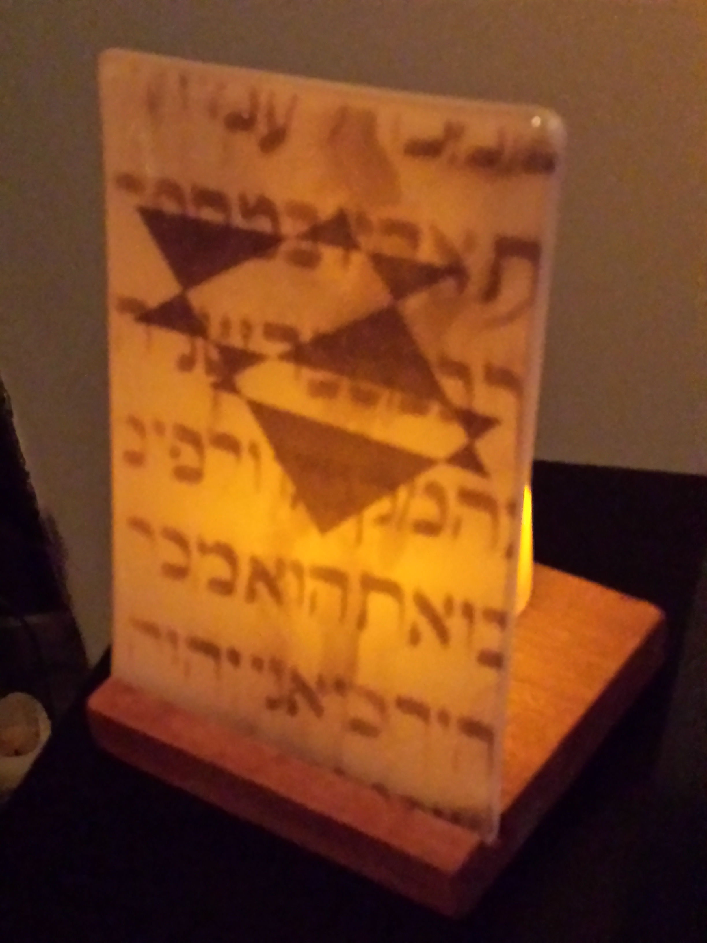 Yahrzeit with Stained Base