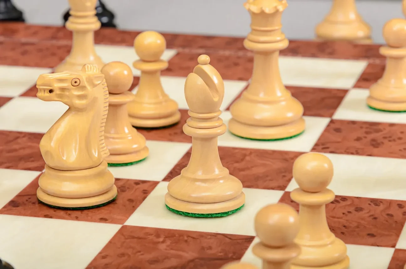 The Zukertort Series Luxury Chess Pieces (Library Collection) - Imagem 2