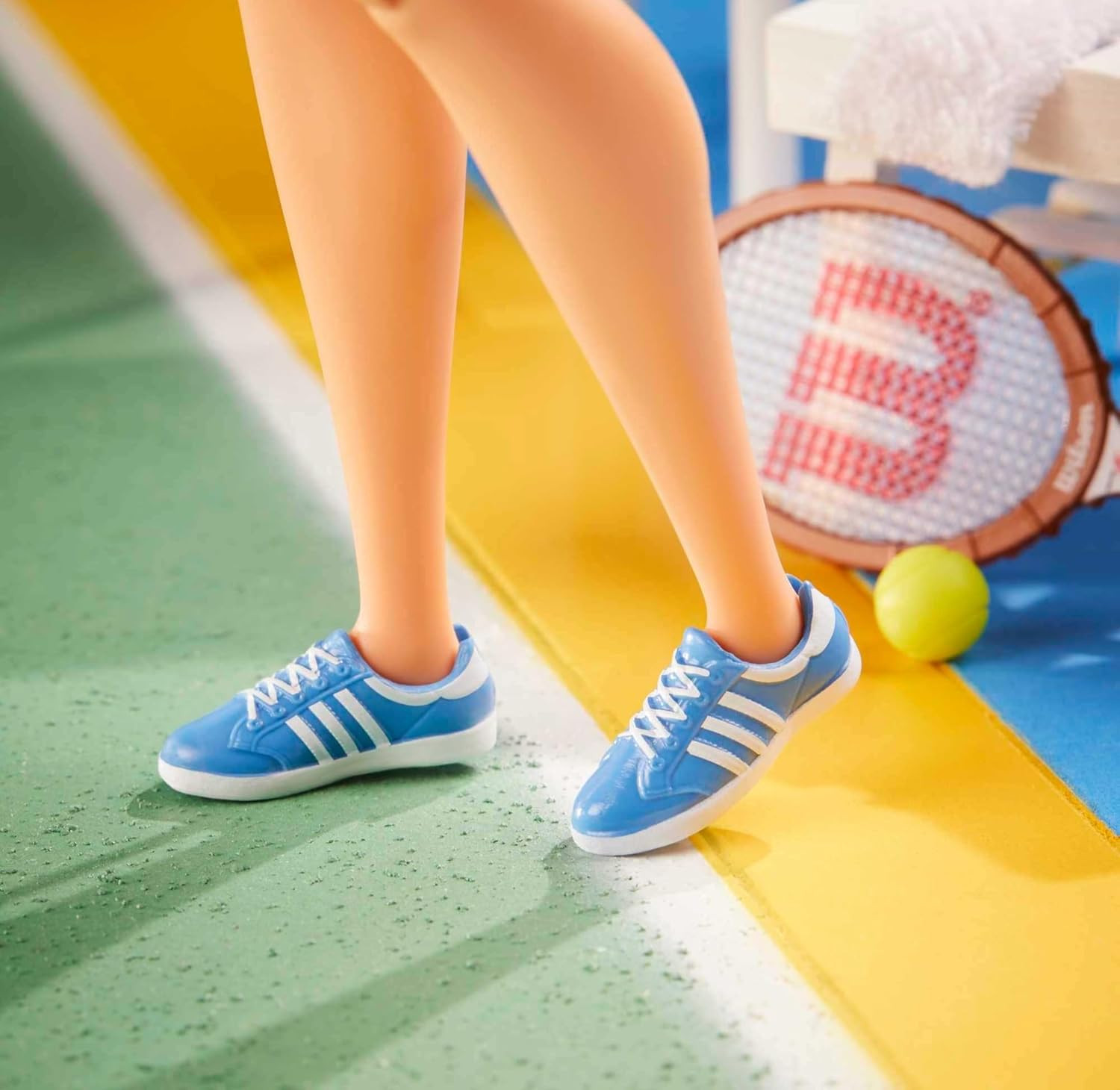 Barbie Inspiring Women Billie Jean King Doll (GHT85) - Imagem 5