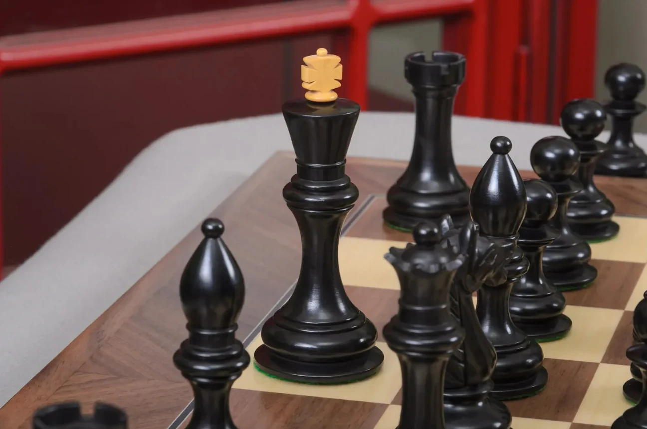 The Botvinnik Flohr Series Chess Pieces - 4.0" King - Imagem 4