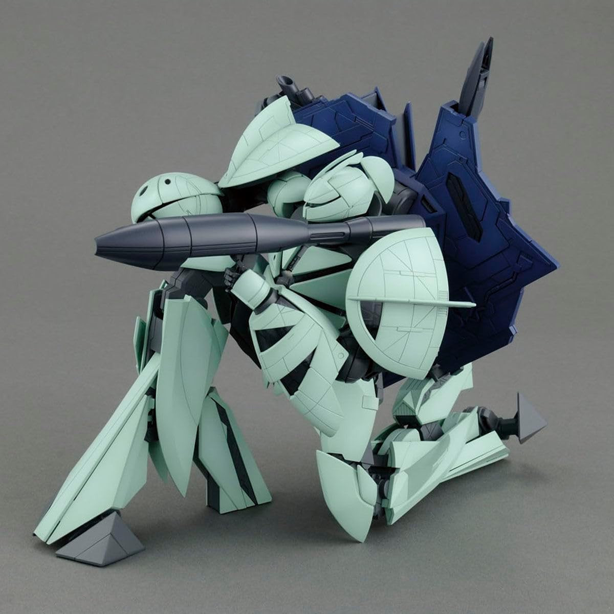 Bandai Spirits MG Gundam Turn X 1/100 Scale Color-Coded Plastic Model - Imagem 6