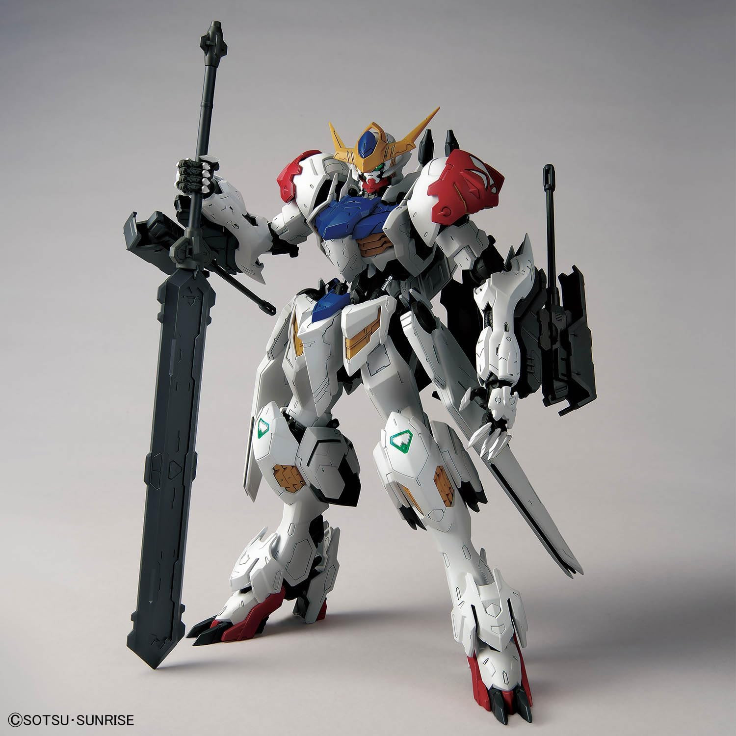 Bandai Spirits MG Gundam Barbatos Lupus 1/100 Scale Model Kit - Imagem 2