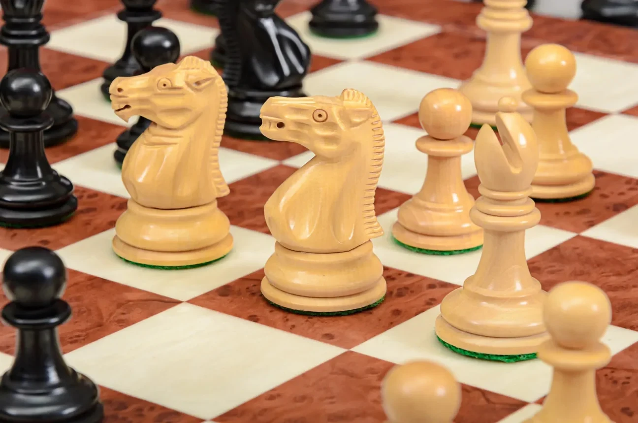 The Zukertort Series Luxury Chess Pieces (Library Collection) - Imagem 8