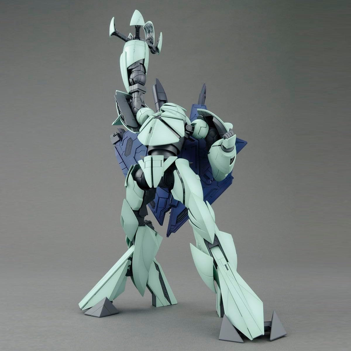 Bandai Spirits MG Gundam Turn X 1/100 Scale Color-Coded Plastic Model - Imagem 3