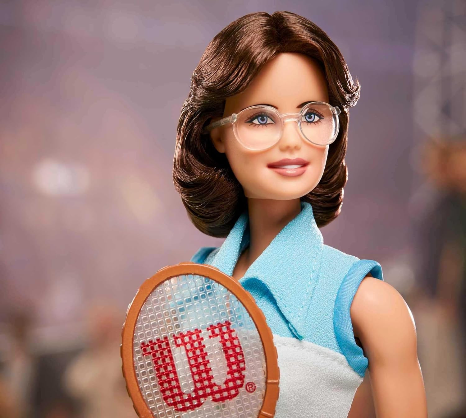 Barbie Inspiring Women Billie Jean King Doll (GHT85) - Imagem 4