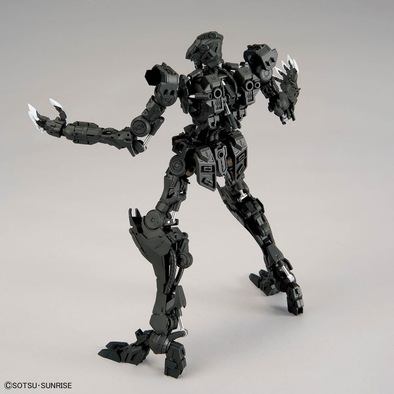 Bandai Spirits MG Gundam Barbatos Lupus 1/100 Scale Model Kit - Imagem 11