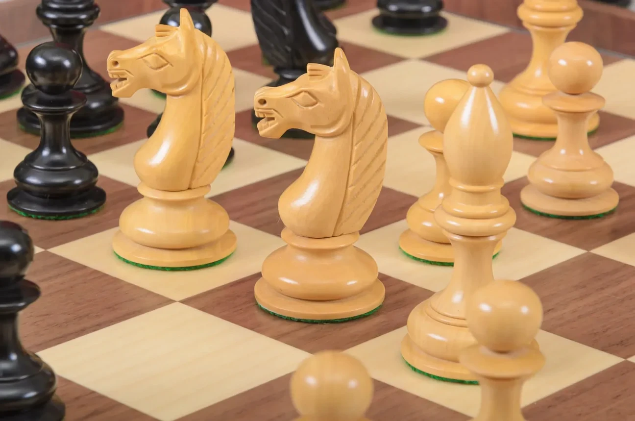 The Botvinnik Flohr Series Chess Pieces - 4.0" King - Imagem 5