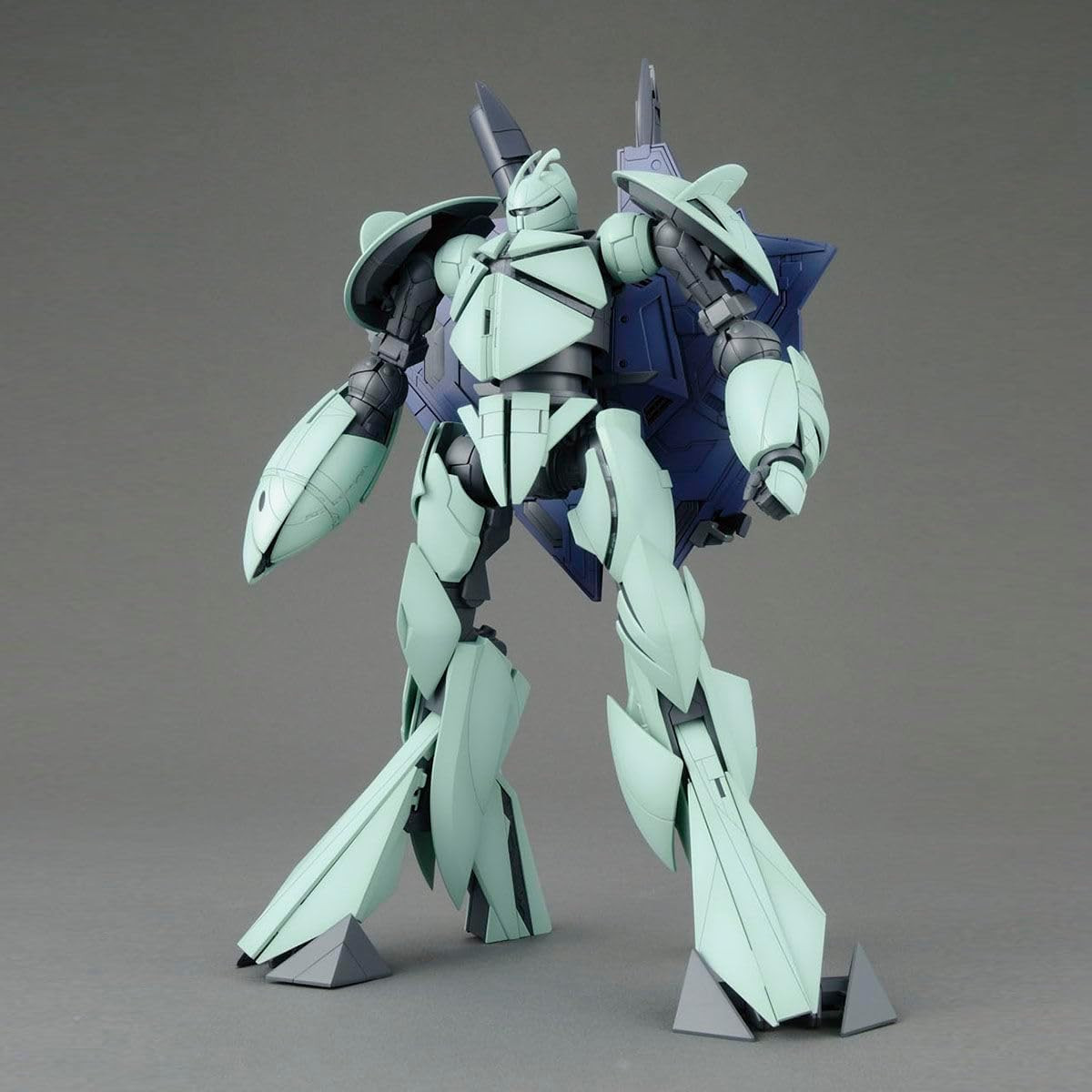 Bandai Spirits MG Gundam Turn X 1/100 Scale Color-Coded Plastic Model - Imagem 2