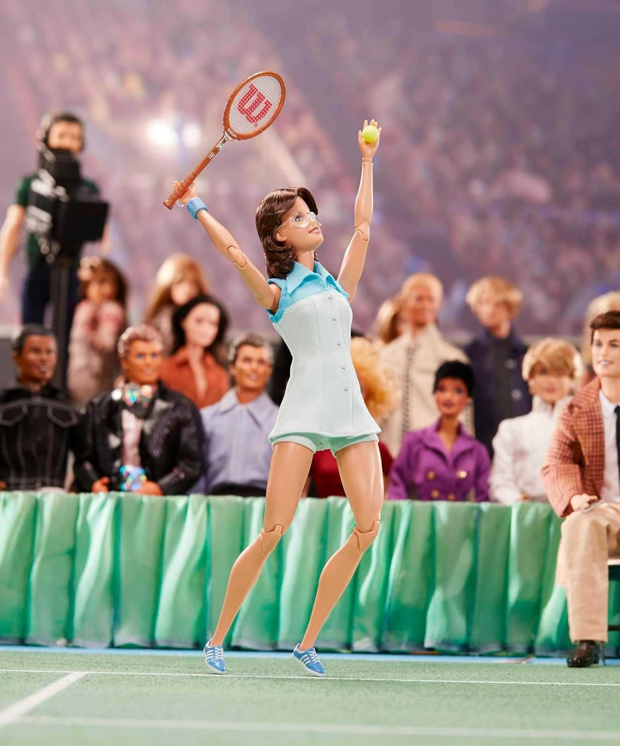 Barbie Inspiring Women Billie Jean King Doll (GHT85) - Imagem 2