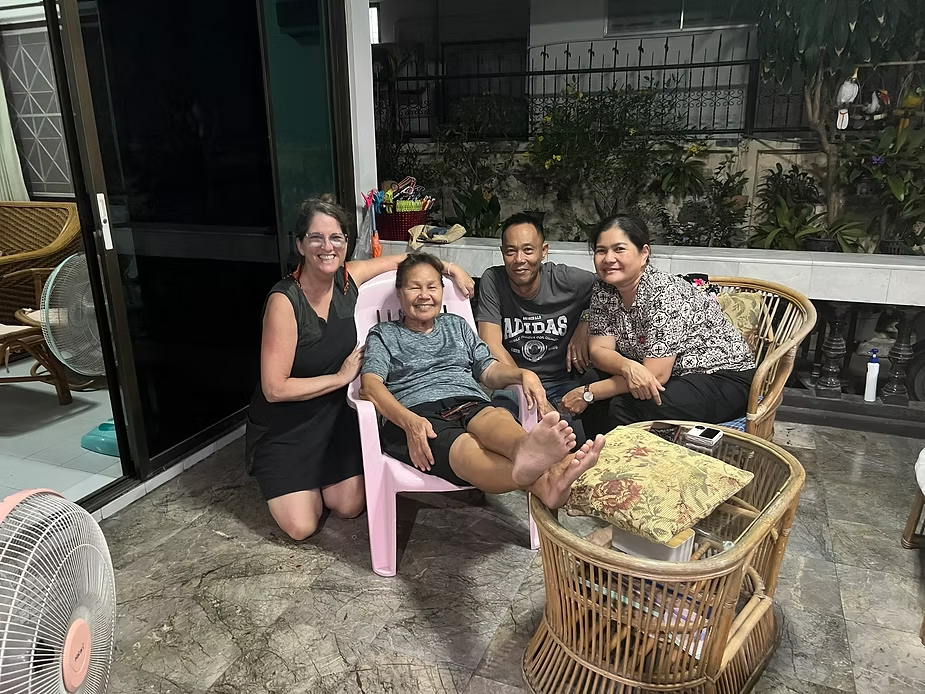 from left to right: Ami Ji, Ing, Dol and Bee