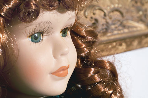The Cracked Doll
