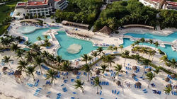 bluebay-grand-esmeralda