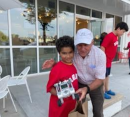 LEGO ROBOTIC NIGHT WITH DAN CATHY CHICK FILA.PNG