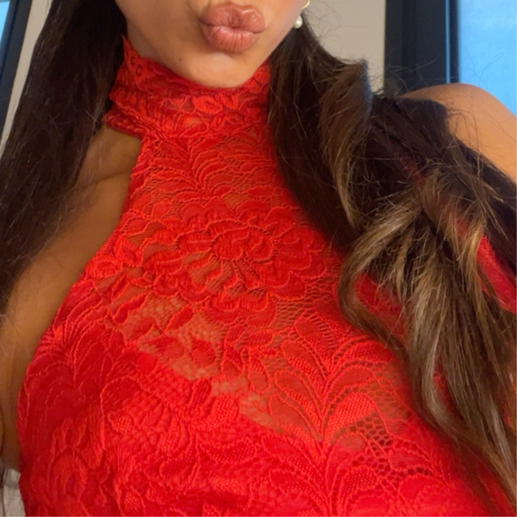 AMOUR Lace Dress (For Rent)