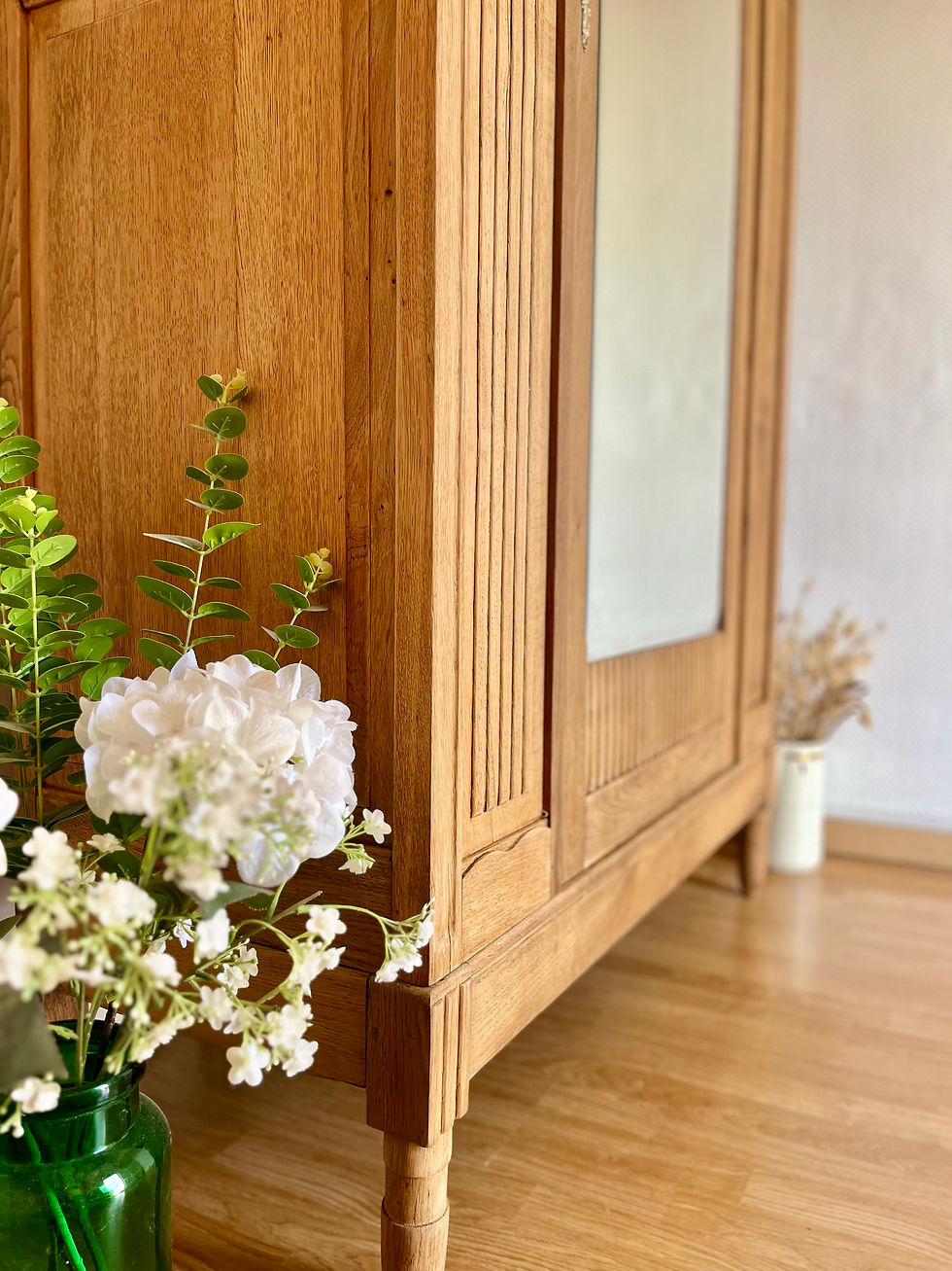 Miniature : L'armoire Art déco
