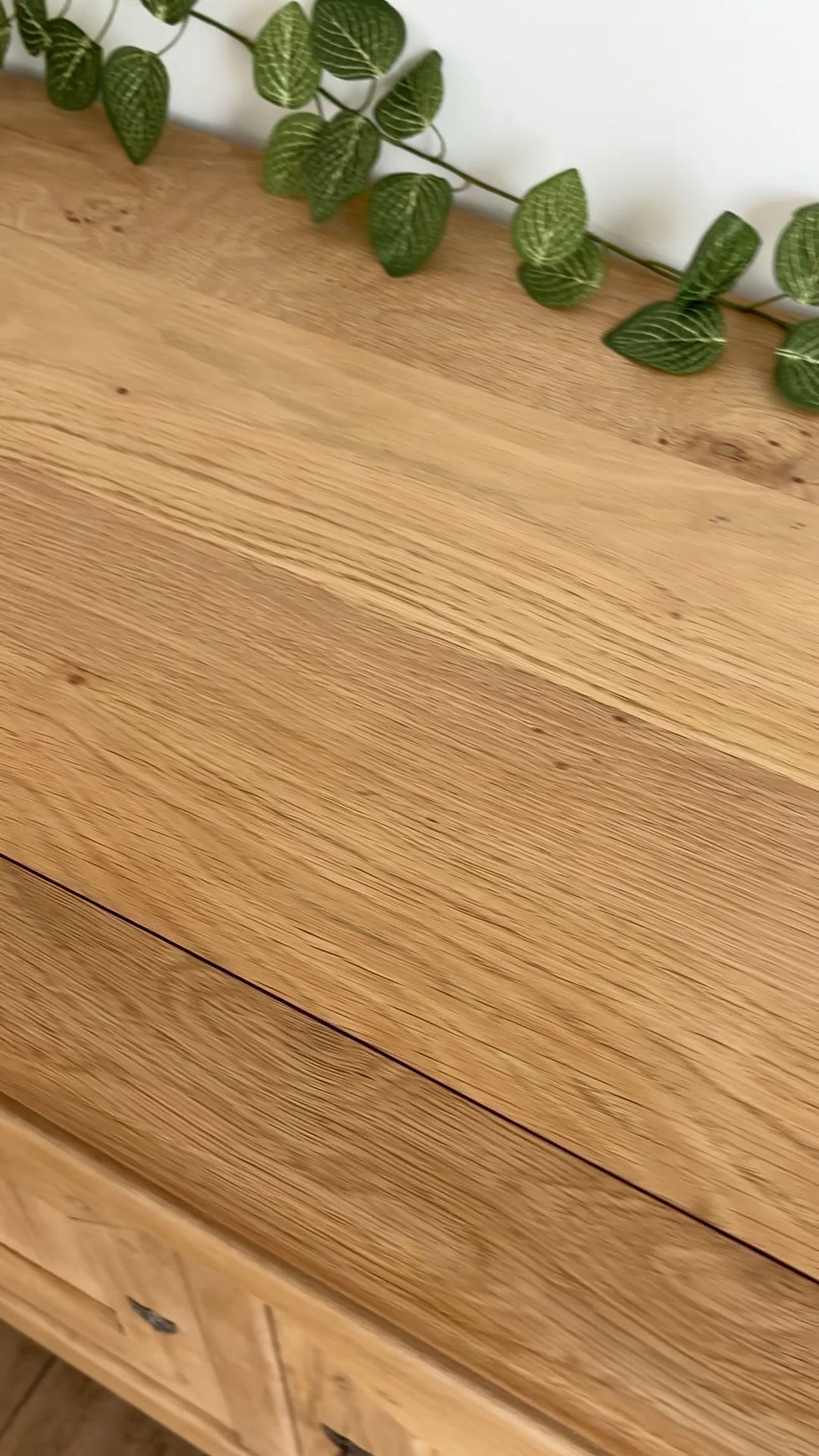 Miniature : Le meuble en chêne