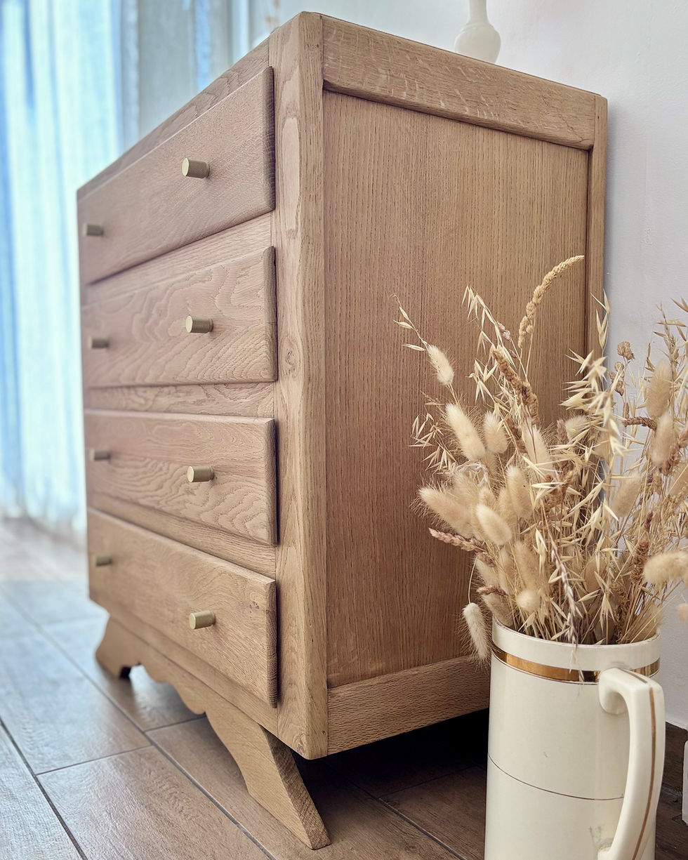 Miniature : La commode en chêne