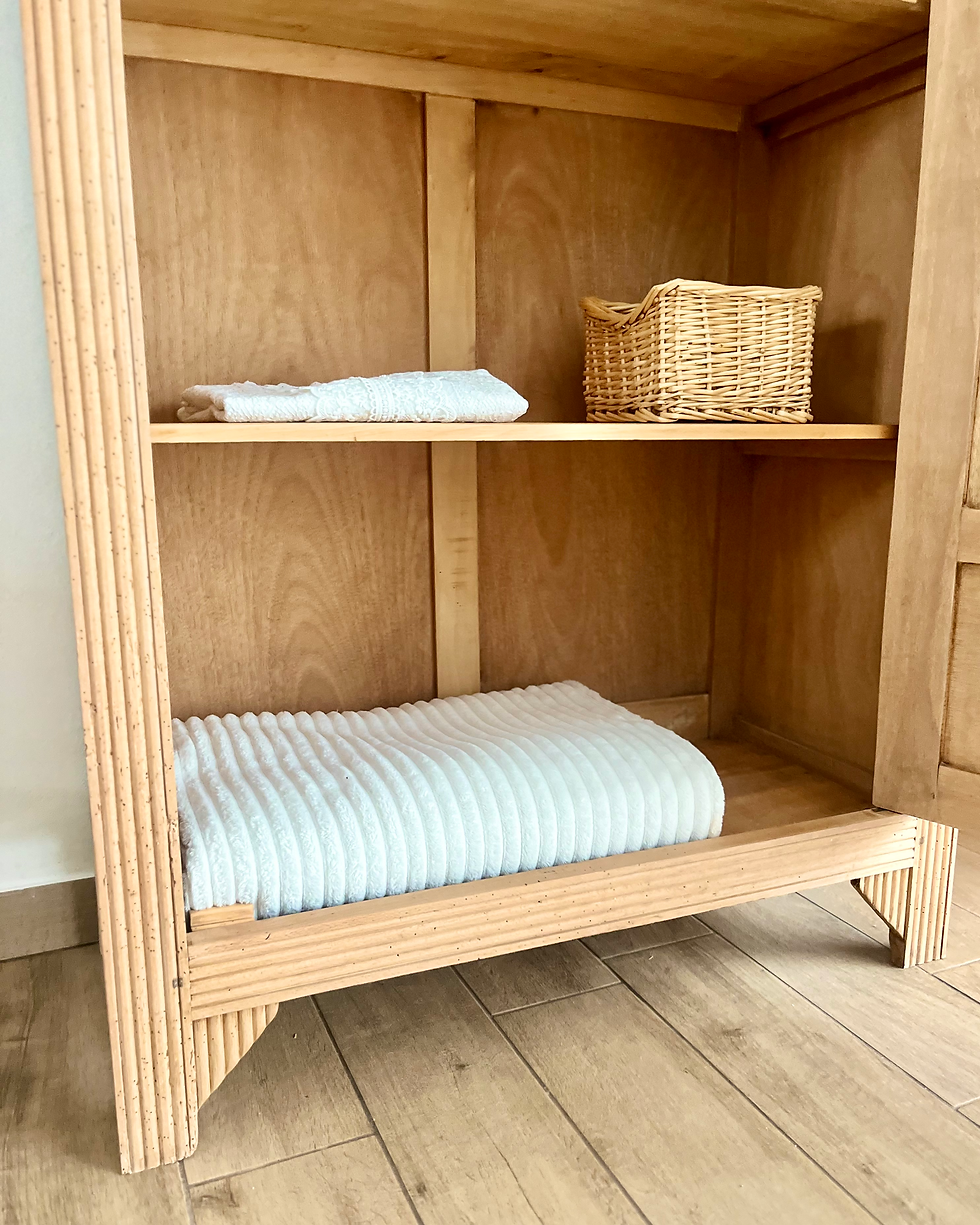 Miniature : L'armoire Art déco