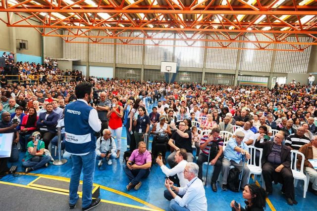 Wilma Campos Machado, acompanhou o prefeito Ricardo Nunes na cerimônia de entrega de documentos às famílias pré-selecionadas para receber uma das 1.568 unidades habitacionais