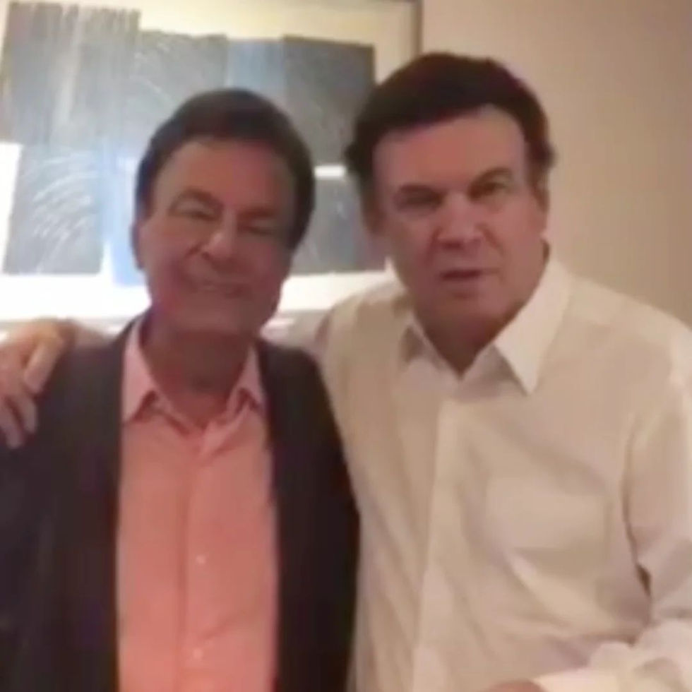 foto de campos machado com agnaldo rayol abraçados