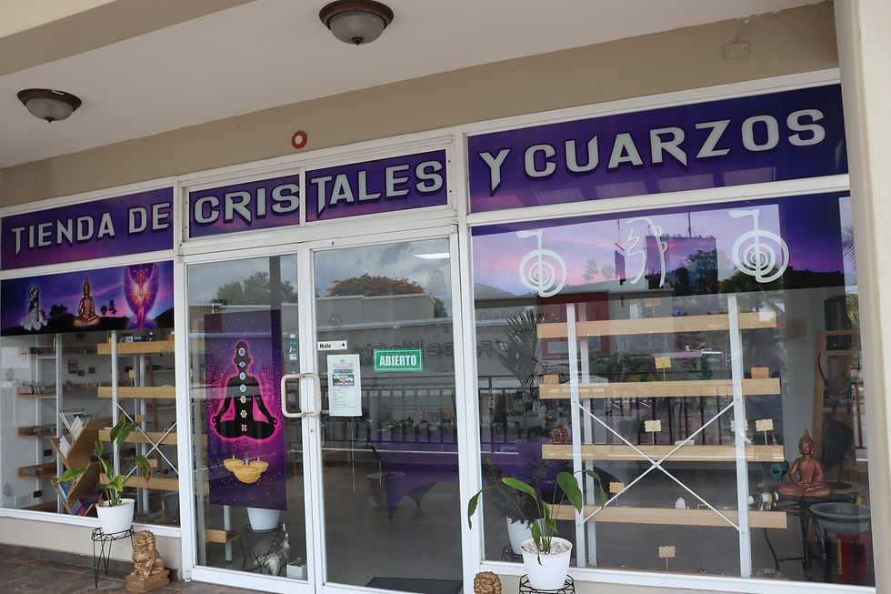 Es una foto de la tineda fisica de Keri Crystal Home