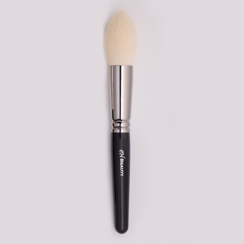 Pointed Cheek & Highlight Tapered Brush (101)