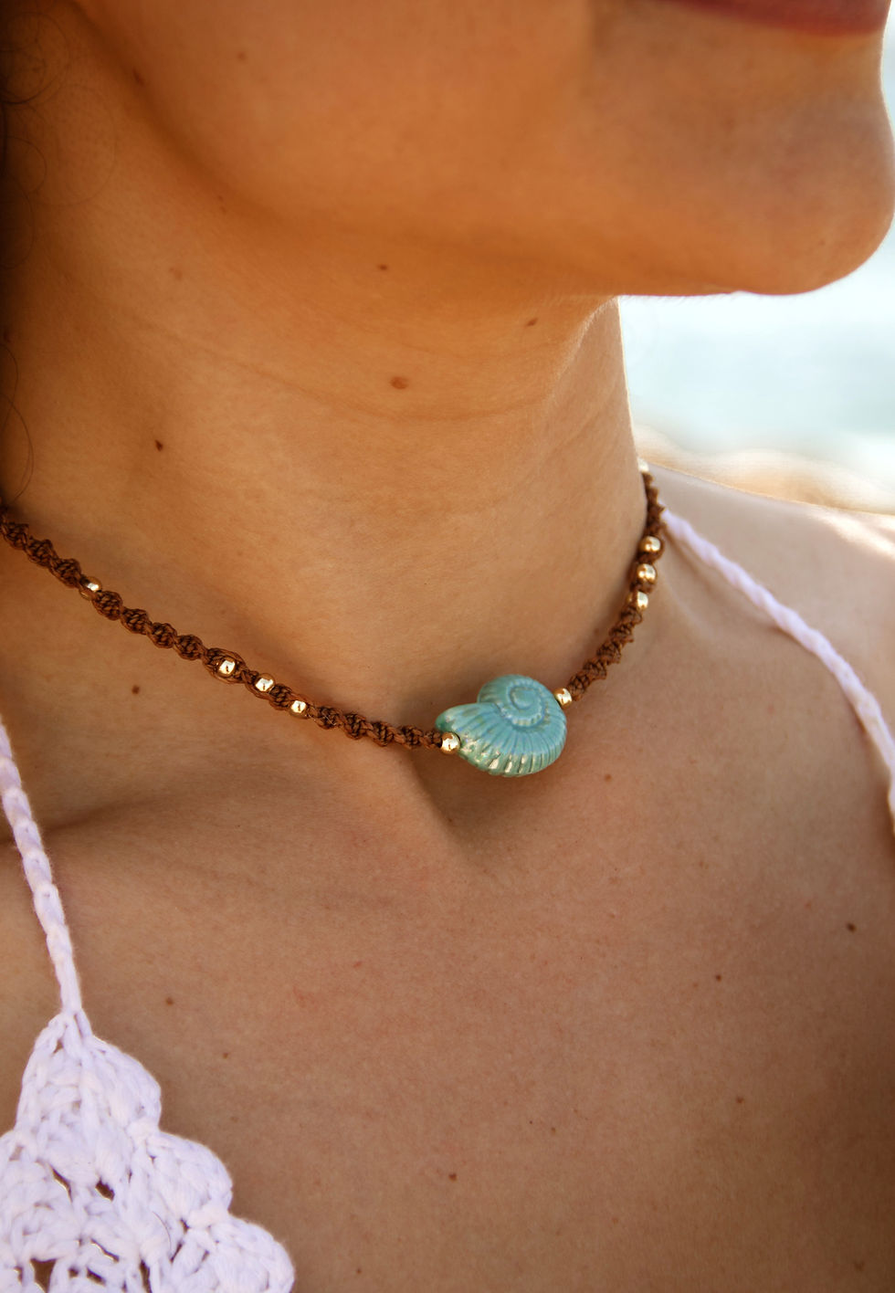 ras dde cou macramé coquillage femme bleu marron