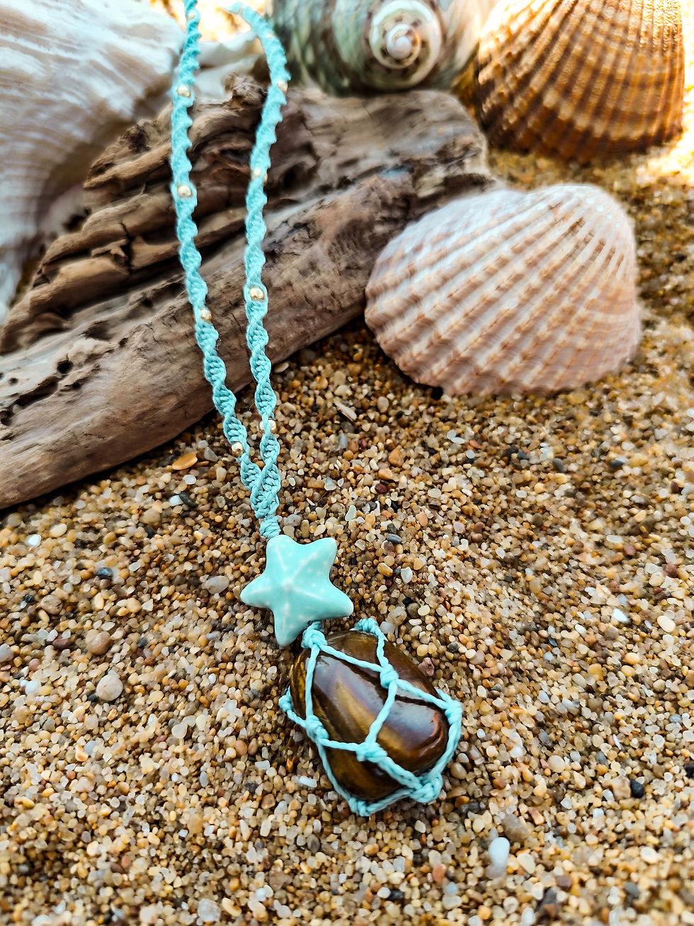 Miniature : Collier en macramé et pierres semi précieuses