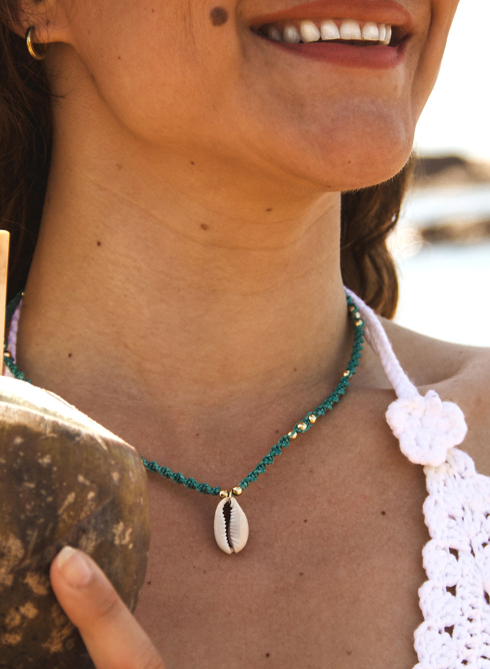 Collier en macramé et cauri femme ocean