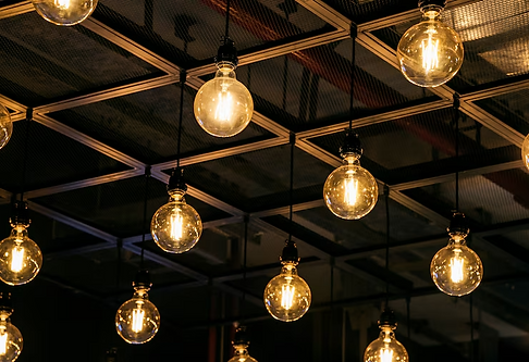 imgi_44_lightbulbs-hanging-ceiling_53876-18007.png